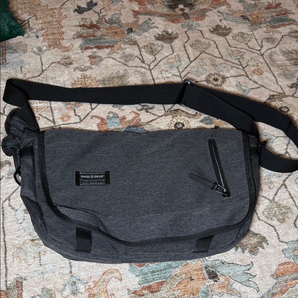 Swissgear Laptop Messenger Bag Gray
Black Pockets Computer Shoulder Bag
Unisex